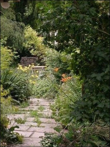 Regentag im Garten, Foto: Riesenweib